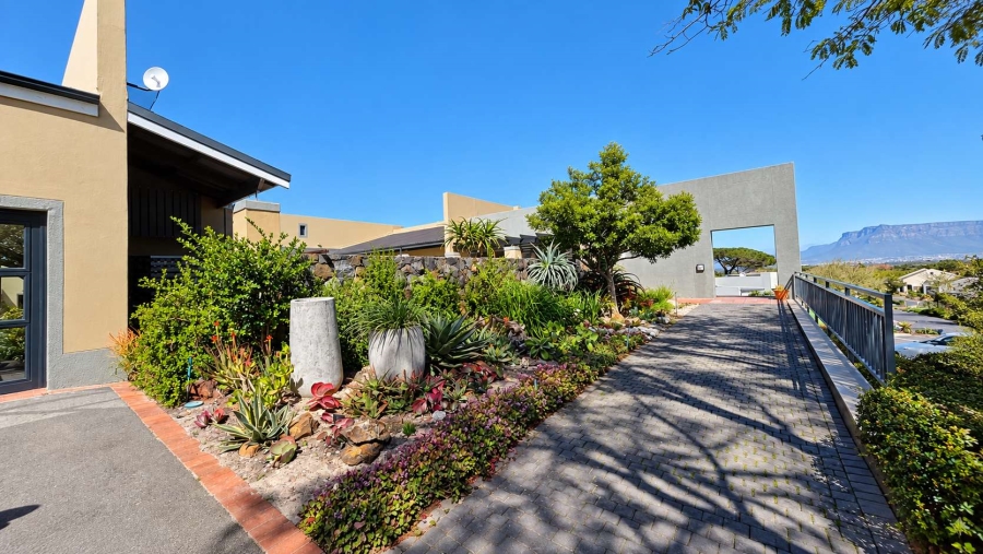 3 Bedroom Property for Sale in Plattekloof Western Cape